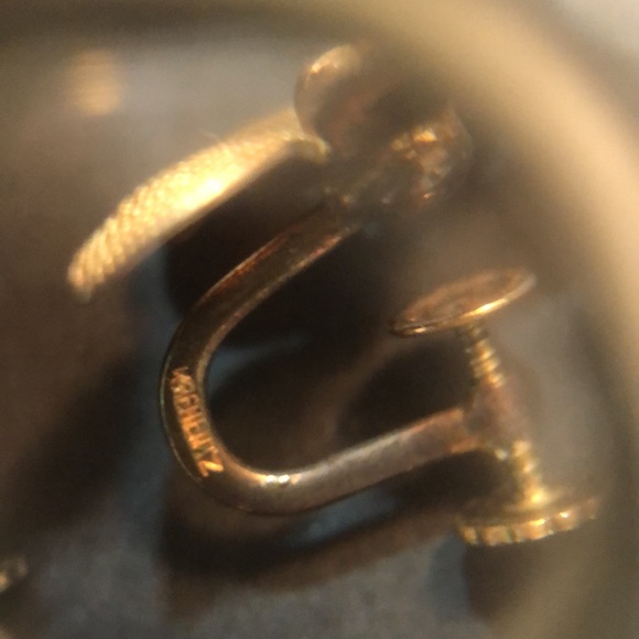 Krementz Flower Gold Tone Screw Back Vintage Earrings MCM Designer - Picture 7 of 8